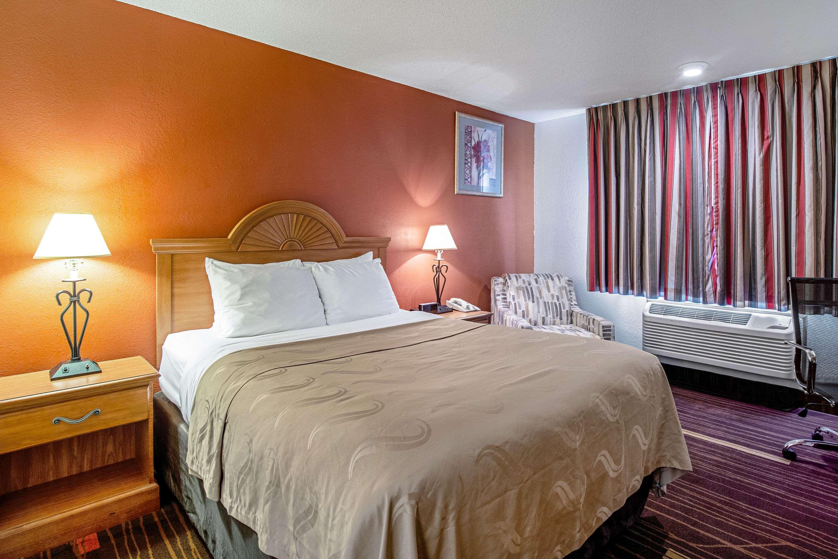 Quality Inn Aberdeen Eksteriør billede