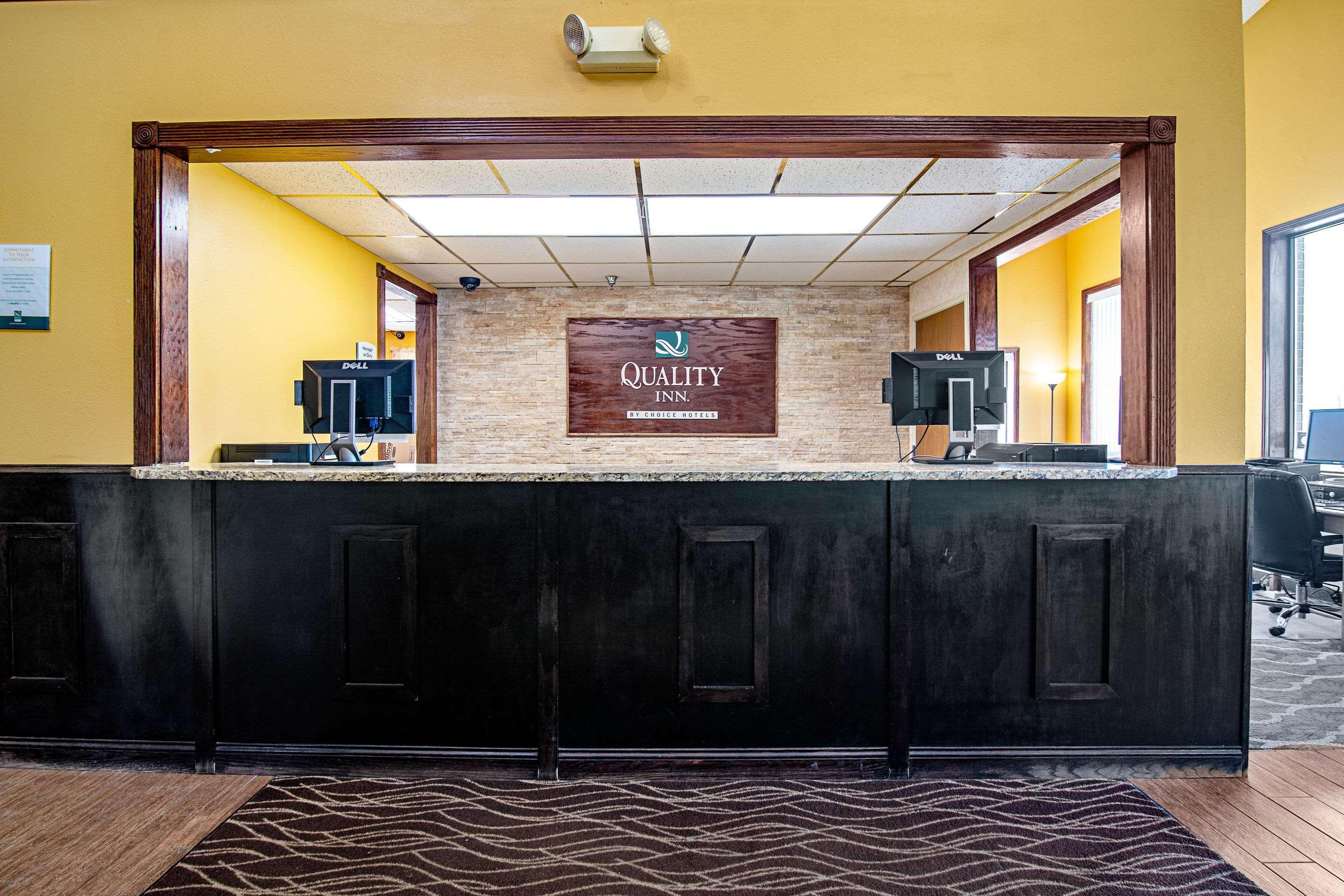 Quality Inn Aberdeen Eksteriør billede
